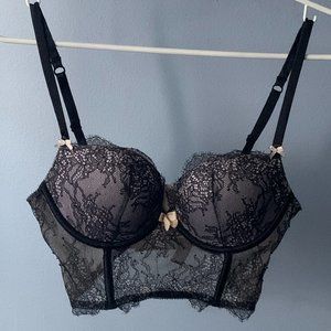 Victoria's Secret VERY SEXY Demi Bustier - Size 34C- Gently Used with labels